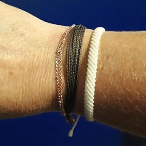 2 Pura Vida Bracelets